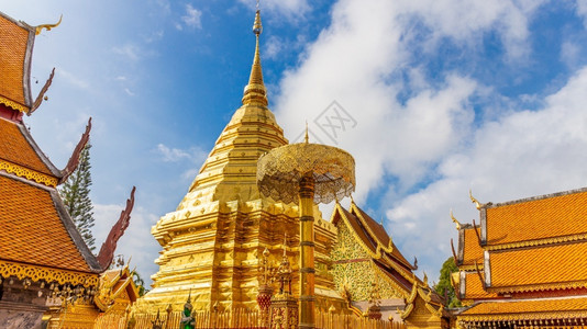金殿多伊苏西普天文寺空背景是著名的点和旅游目地盛泰国蒋图片