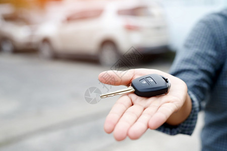 起动机推新车钥匙有特别低息贷款优惠的新车钥匙锁图片