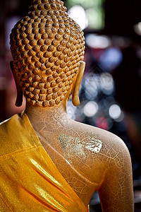 佛图佛像的背面图雕塑和平寺庙背景
