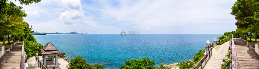 地平线全景LadKoh观察点高角度测海岸线上美丽的自然岩石景观在泰国SuratThani的KohSamui岛泰国Panorama图片