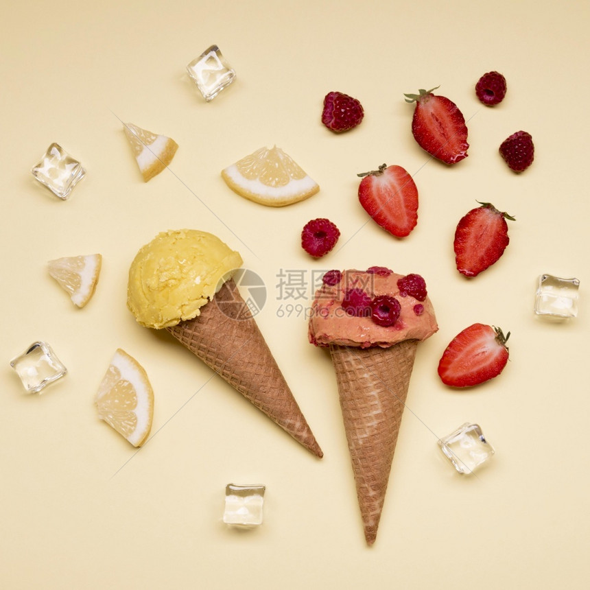 格蕾丝可口顶视图美味草莓冰淇淋分辨率和高品质美丽照片顶视图美味草莓冰淇淋高品质和分辨率美丽照片概念晶圆图片