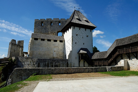废墟斯洛文尼亚采列中世纪城堡塔斯洛文尼亚采列中世纪城堡锯齿灰色的图片