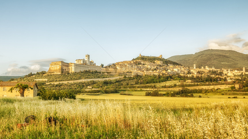 在意大利的AssisiUmbria地标镇景观图片