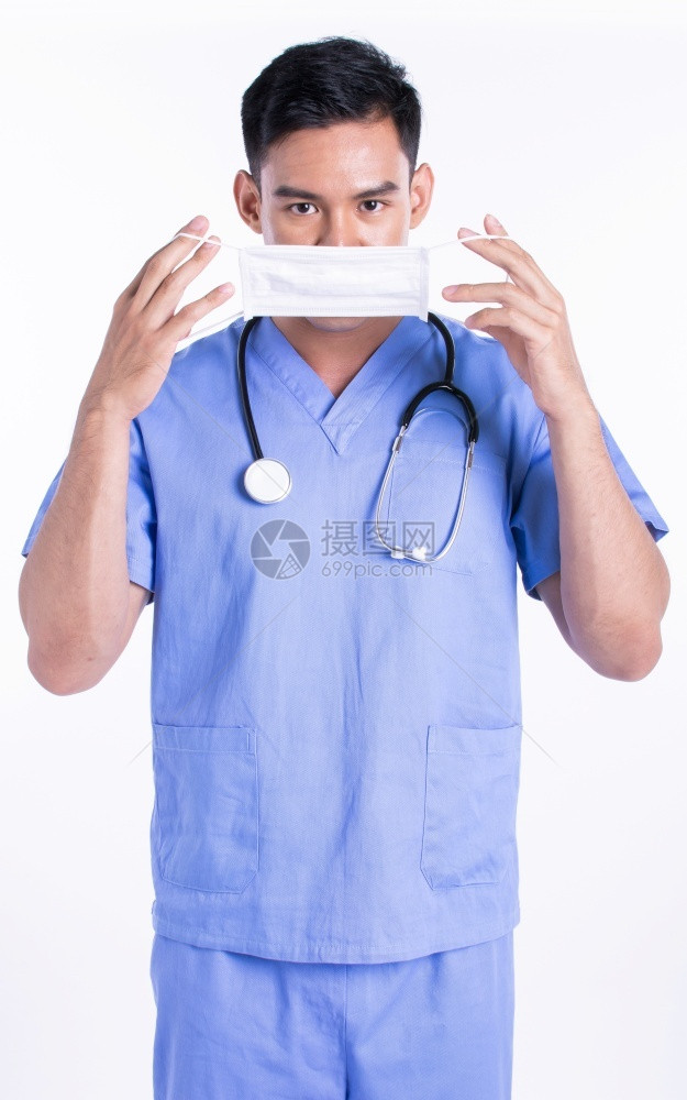 白色的亚洲年轻男医生示范如何戴面罩以保护医疗新常态和社会分化概念校对Portnoy新的外科医生图片