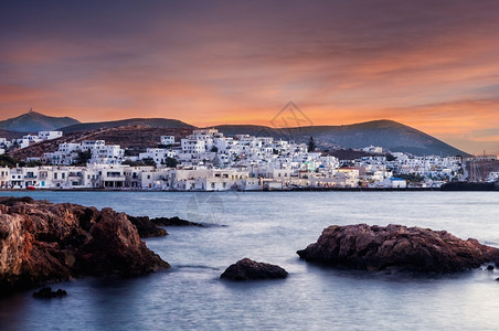 乌基米多风景优美波罗斯希腊旅游风景如画的Naousa村帕罗斯岛基克拉泽希腊图片户外背景