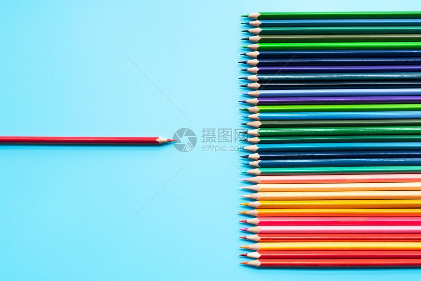 红色彩铅笔向其他颜的演示介绍其他颜色的展示商业责任职图片