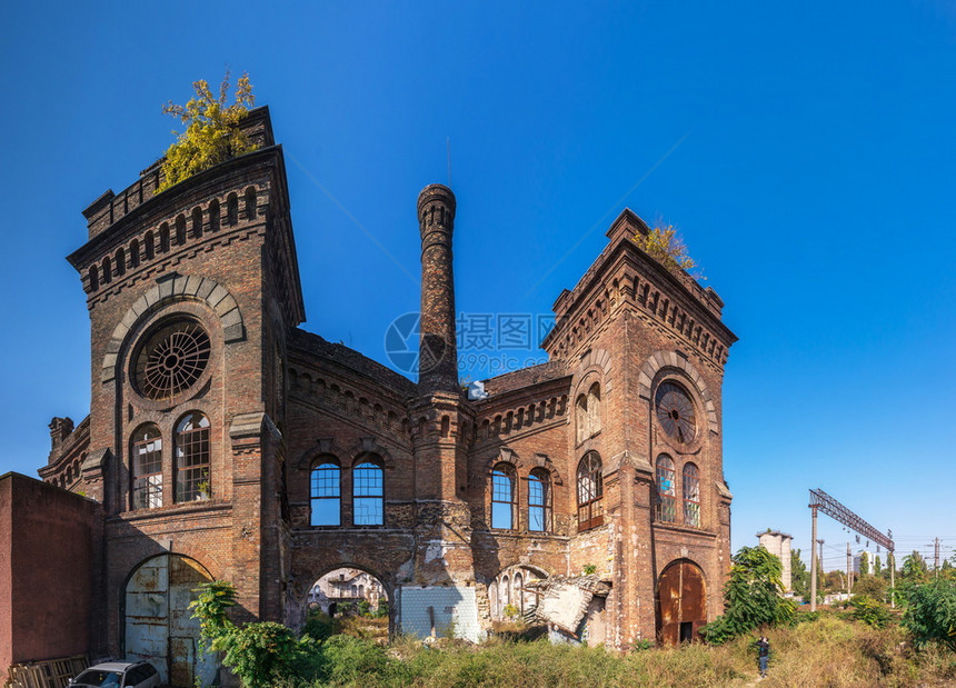 一种天过时的乌克兰敖德萨老旧废弃工业厂Krayan日夏阳光明媚乌克兰旧废弃工业厂图片