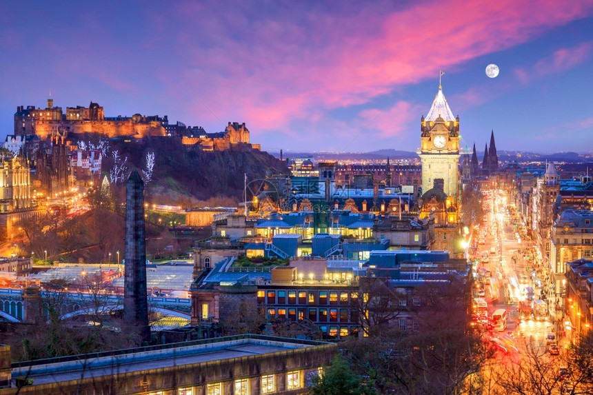 暮钟吸引力旧镇爱丁堡和城晚上夜苏格兰联合王国图片