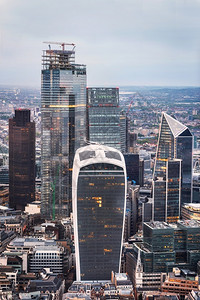 黄昏伦敦金融区著名摩天大楼伦敦金融区著名摩天大楼空宽的图片