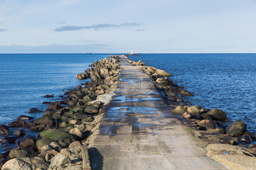 拉脱维亚波罗的海里加市海浪和摩尔岸线景假期图片