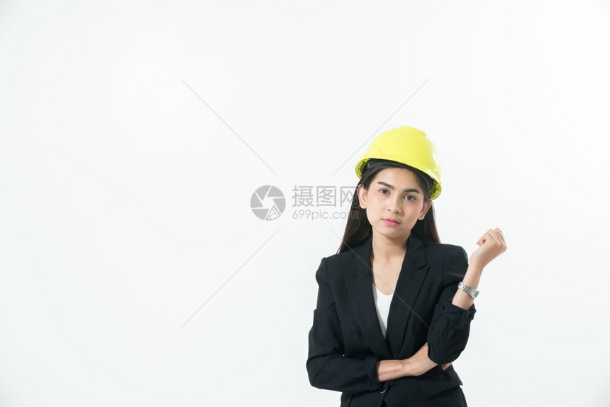 建造亚洲妇女工程检查和作以及持有蓝图和剪贴板核对白种背景孤立的亚洲妇女工程检查和作难的商业图片