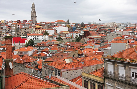 葡萄牙港口航空对这座城市的视线莫罗佐娃钟楼天线图片