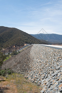 鼓风自然澳大利亚新南威尔士州图穆特附近布洛林大坝山保护背景