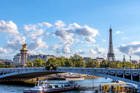 巴黎城市建筑与埃菲尔铁塔图片