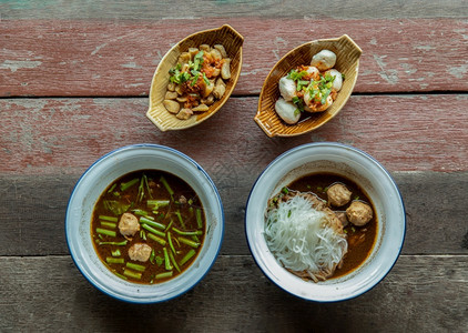 噼里啪啦午餐食物高清图片