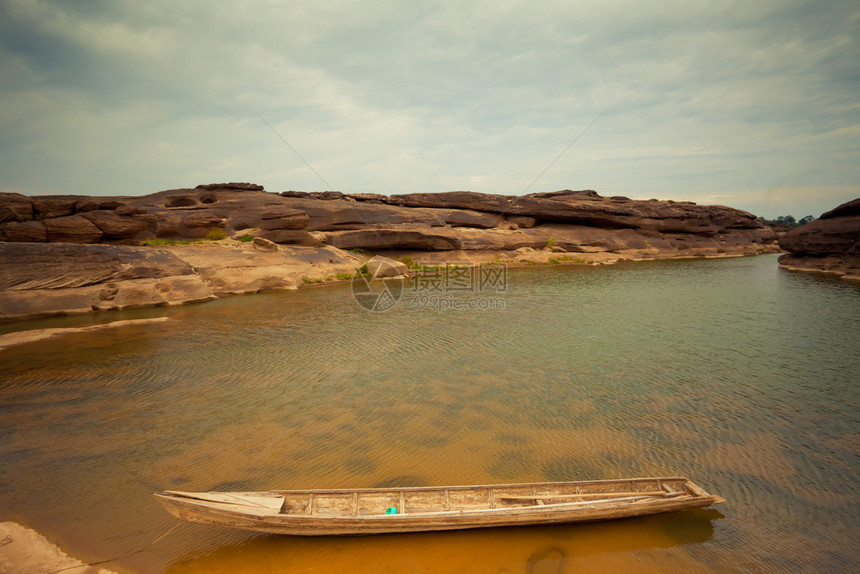 老的泰国湄公河景象船泰国湄公河旅游美丽的图片