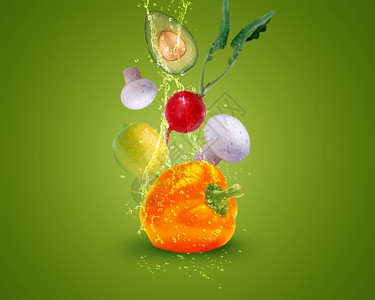 美味的自然蓝底有水喷洒的新鲜蔬菜果汁图片