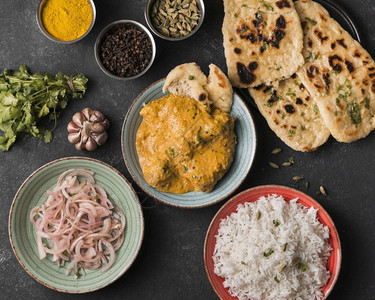 美丽光照印地安食物排最美的景色是印度食品安排最美的景色霍亚庆典拼盘图片