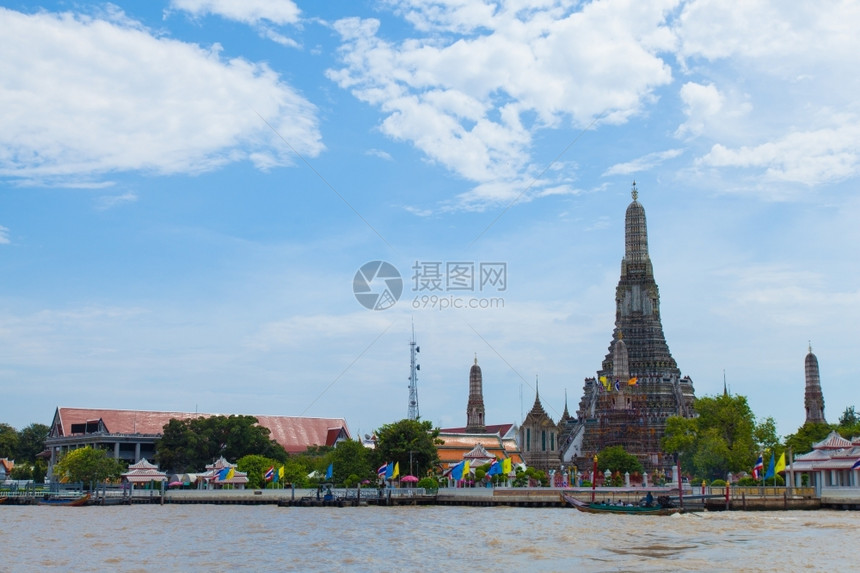 泰国佛教WatArunB曼谷斯克等主要景点塔和邻近河流东南图片