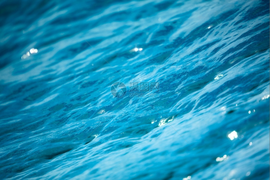 户外运动的蓝海浪背景泰国安达曼海景观图片