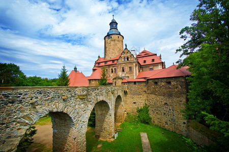 户外旅行波兰的Czocha城堡塔高清图片