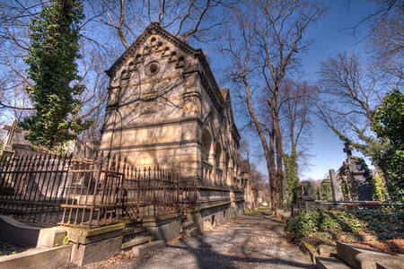 墓碑记住捷克Prag地区历史悠久的骨牌板块灰色图片