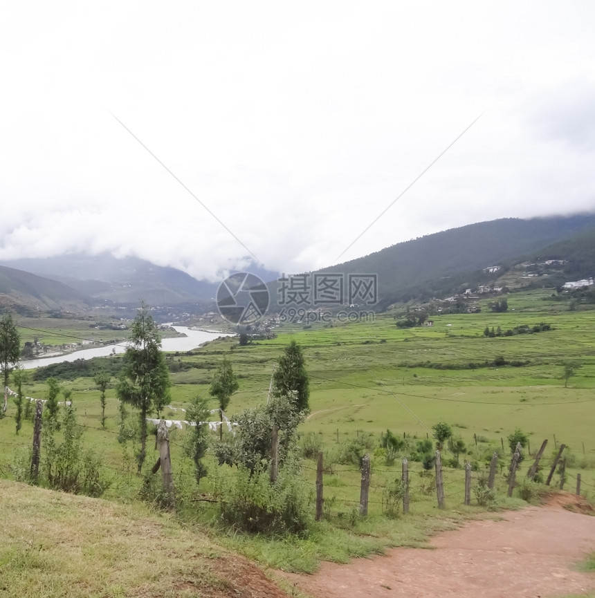 丁格尔春天村庄不丹的国别图片