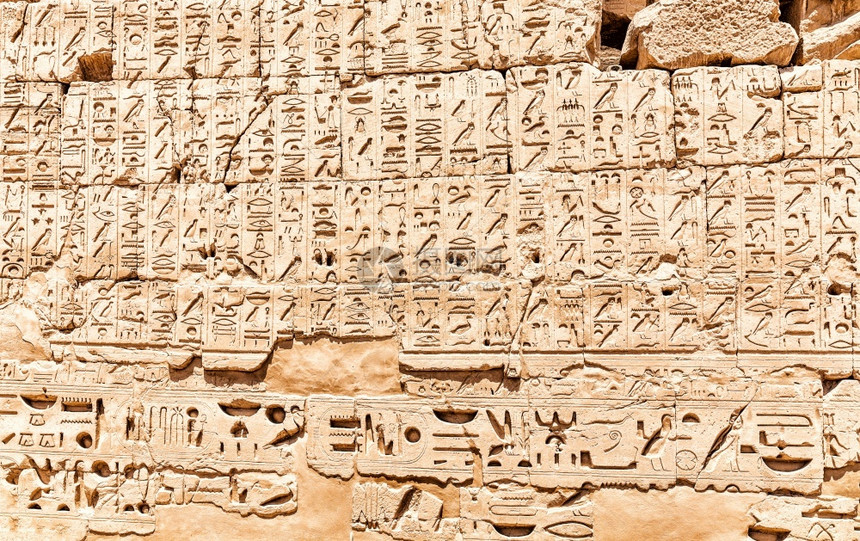 埃及卢克索卡纳神庙穆特的象形文字雕刻埃及卢克索卡纳神庙穆特的象形文字雕刻脚本化宗教图片