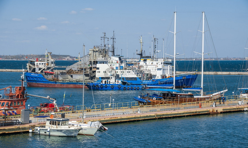 货运商业的游客乌克兰奥德萨Odessa04219Odessa海港口和码头与私人游艇泊车处的视图Odessa海港位于奥德萨的私营游图片