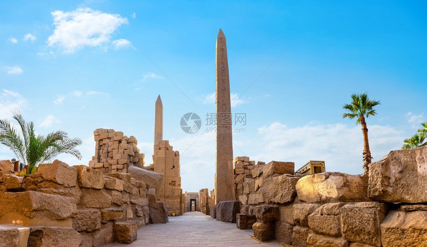 文明柱子屋黎时在卢克索卡纳寺的方尖碑和废墟埃及卡纳克寺的方尖碑图片