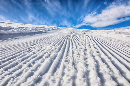 雪后路上的美景图片