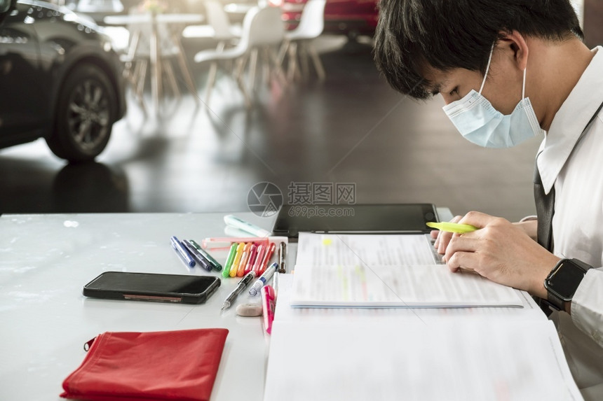 准备入学考试以习网上数字家庭作业知识学校的教培训校对PortnoyFoolFinlandInOffice在家工作入口网络图片