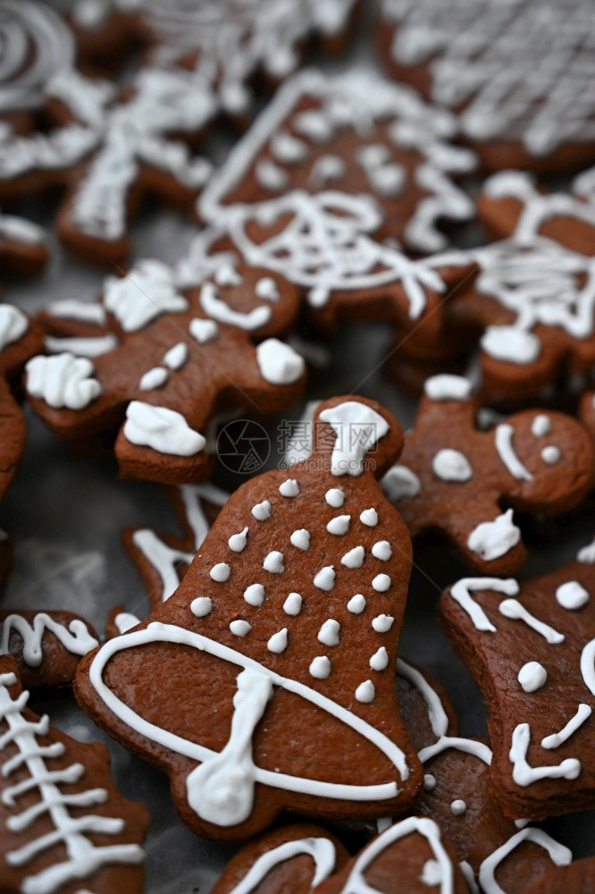愉快星来临圣诞糖果漂亮的手工装饰传统捷克圣诞姜饼和糖霜图片