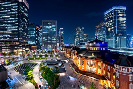目的地金融办公室日本东京火车站和商业区夜间建筑日本东京火车站和商业区图片