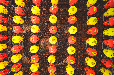 宗教的在马来西亚金乐寺庙拜神场所的Penang寺多彩的灯笼旅行象征图片