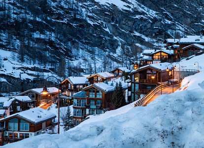 冬季雪景村庄风光图片