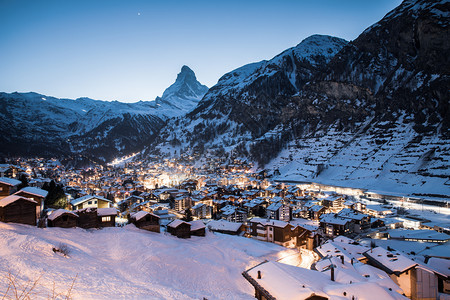 冬季雪景村庄风光图片