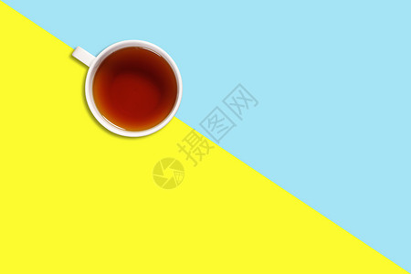 陶瓷杯平躺概念分离的热红茶可口白色的早晨图片