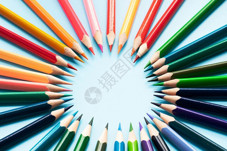 商业标签智力蓝背景彩色铅笔团队工作概念组蓝背景图片