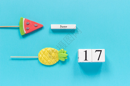 日历6月17日和夏季水果糖菠萝西瓜棒棒糖图片