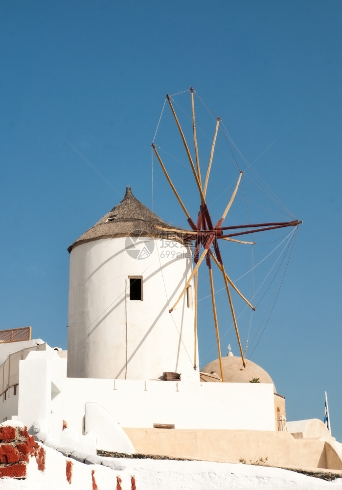 希腊圣托里尼奥亚的风车采取岛景优美图片