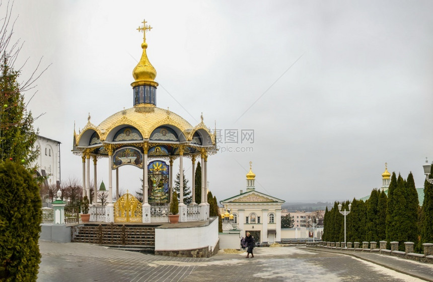 建筑学历史乌克兰波乔夫市PochaevPochaevLavra圣母院位于乌克兰东正教圣诞节托尔米里PochaevLavra前一个图片