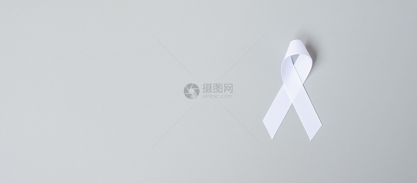 白色丝带预防癌症概念图片