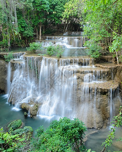 HuayMaeKhamin瀑布泰国热带雨林的天堂瀑布自然植物运动图片