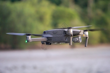 新型无人驾驶飞机行空中装备工具置技术高的监视图片