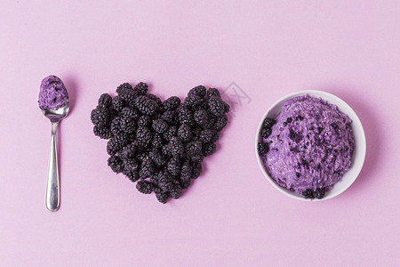 紫色的红产品我爱吃冰淇淋有黑莓风景图片