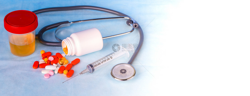 健康制药有色关闭用于检测注射器电话望远镜和蓝底彩色药丸的尿液容器图片