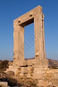 神圣Naxos岛阿波罗寺庙Portara门海洋废墟图片