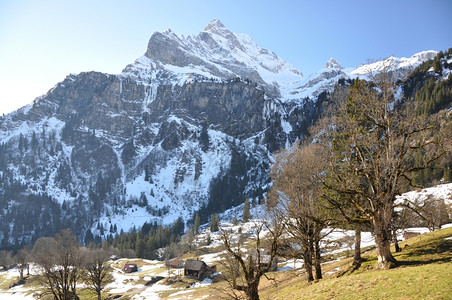 空气轮廓雪堤春天瑞士布劳伦瓦尔德图片