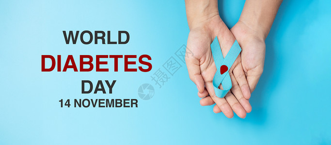 降低病人葡萄糖世界尿病日意识月妇女用鲜血滴的浅蓝丝带为人们提供生活预防和疾病保健前列腺癌症日概念提供支助1月世界糖尿病日宣传月背景